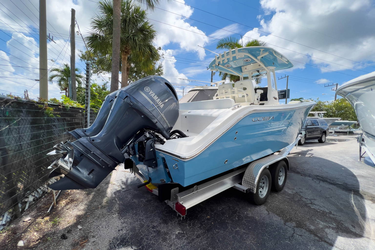 New 2023 Cobia 280 CC #D092 image 2