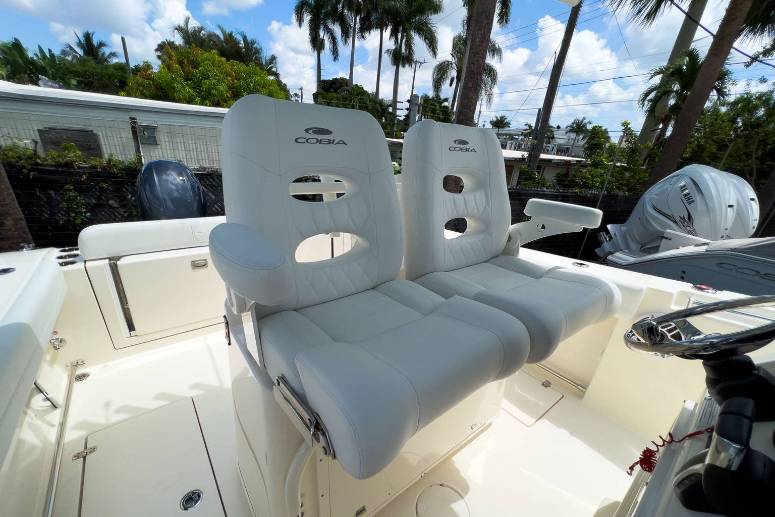 New 2023 Cobia 280 CC #D092 image 5
