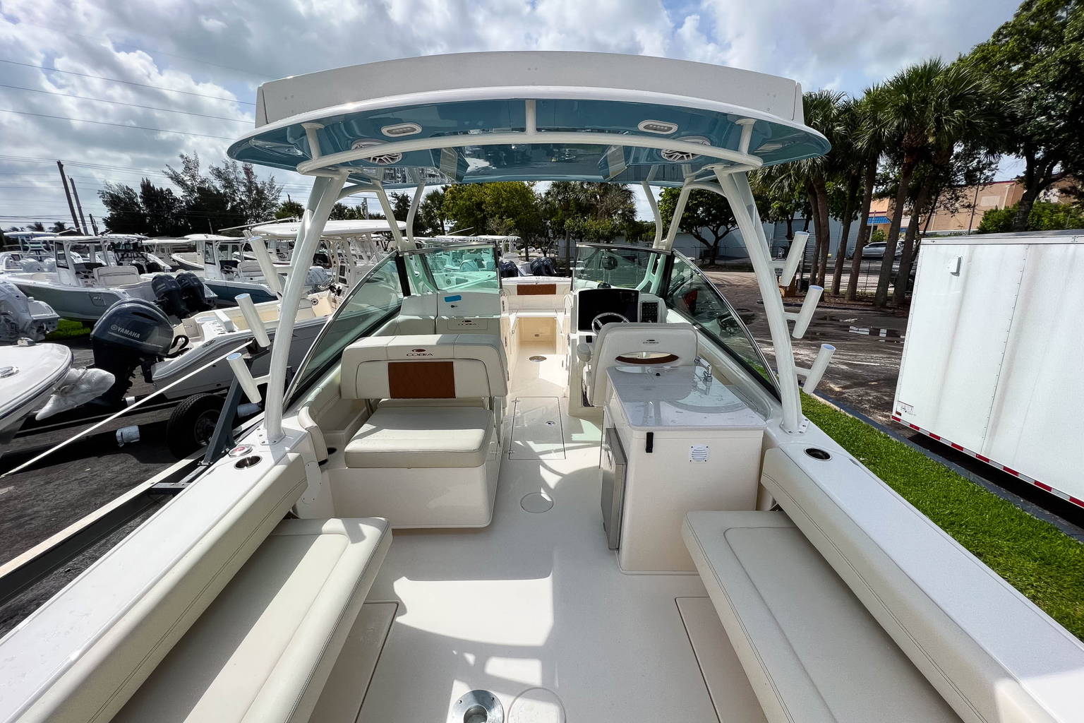 New 2023 Cobia 280 DC #D020 image 5