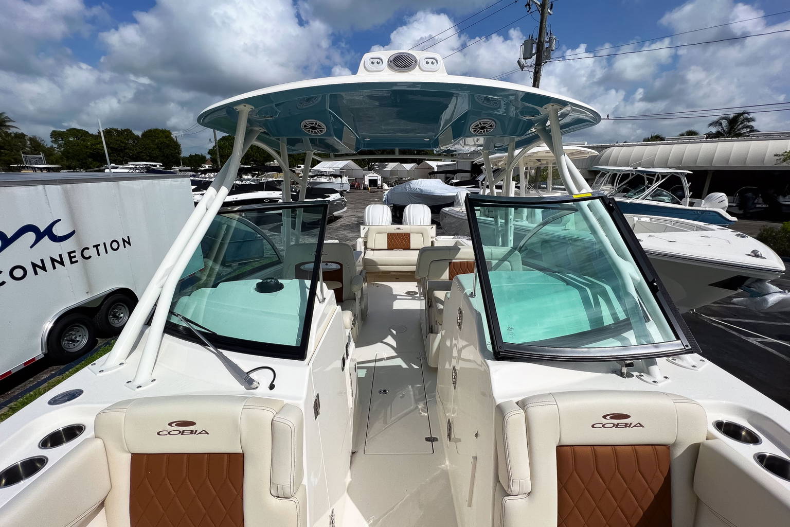 New 2023 Cobia 280 DC #D020 image 10
