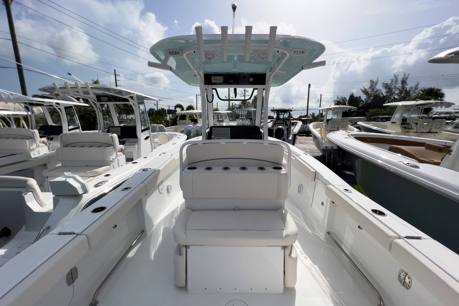 Alternative image of Sea Hunt Ultra 275 SE in Stuart, FL