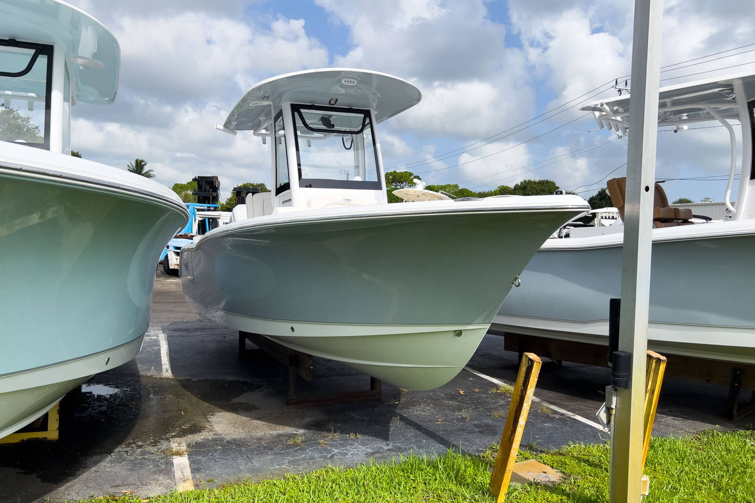 New 2024 Sea Hunt Ultra 239 SE #0196 image 1