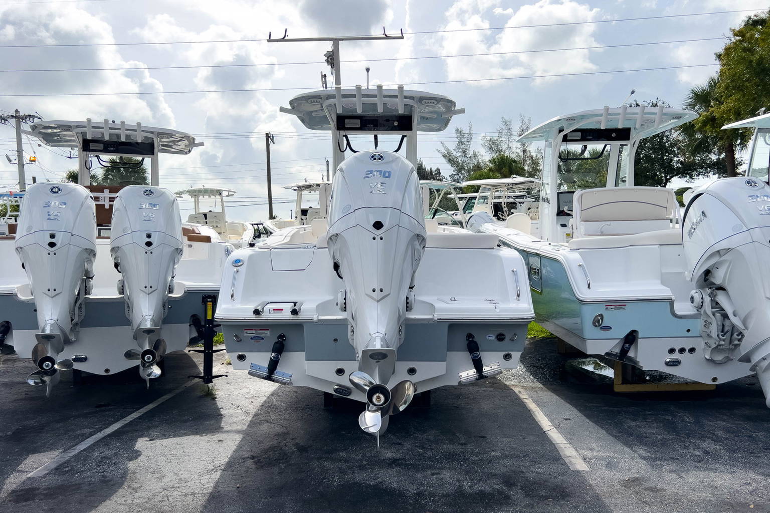 New 2024 Sea Hunt Ultra 239 SE #0196 image 2
