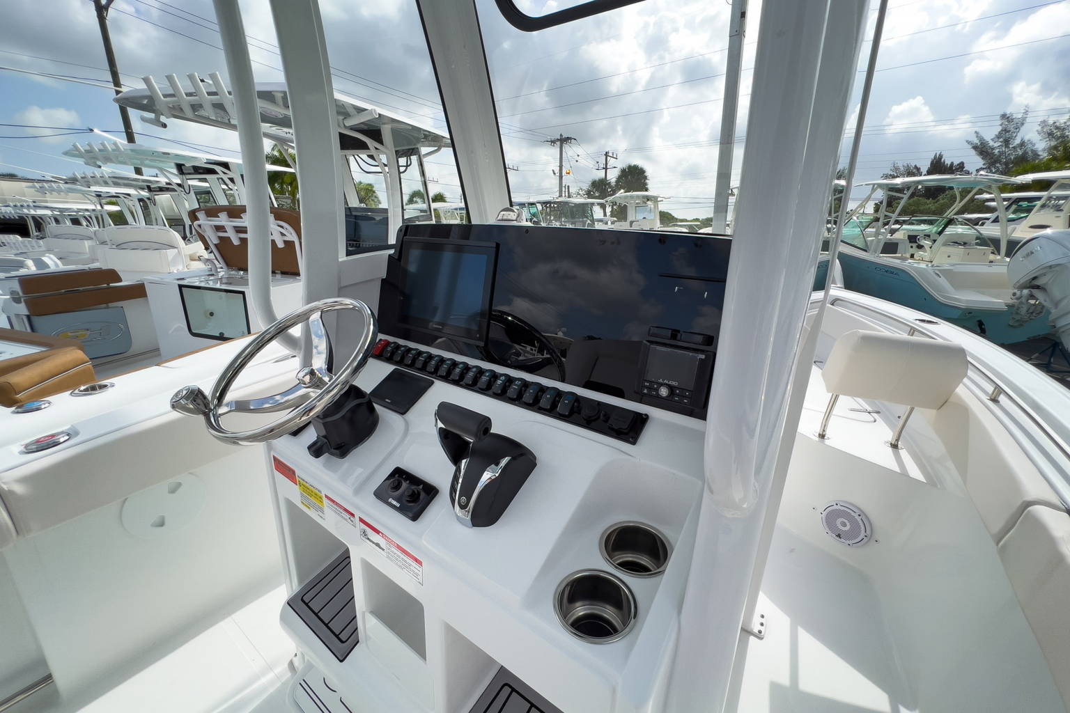 New 2024 Sea Hunt Ultra 239 SE #0196 image 6