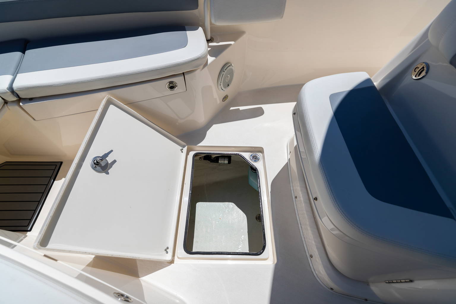 Used 2019 Cobia 262 CC #C037 image 48