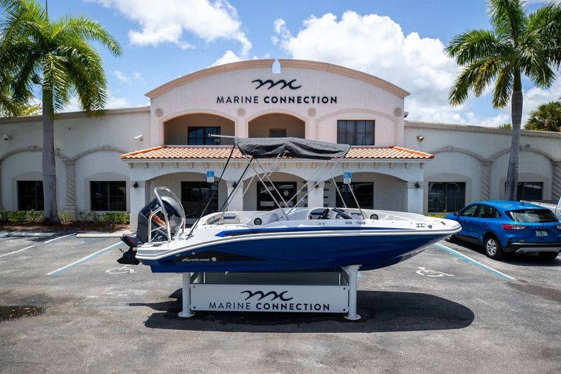 New 2022 Hurricane SunDeck Sport OB SS 185 OB #7874 image 1