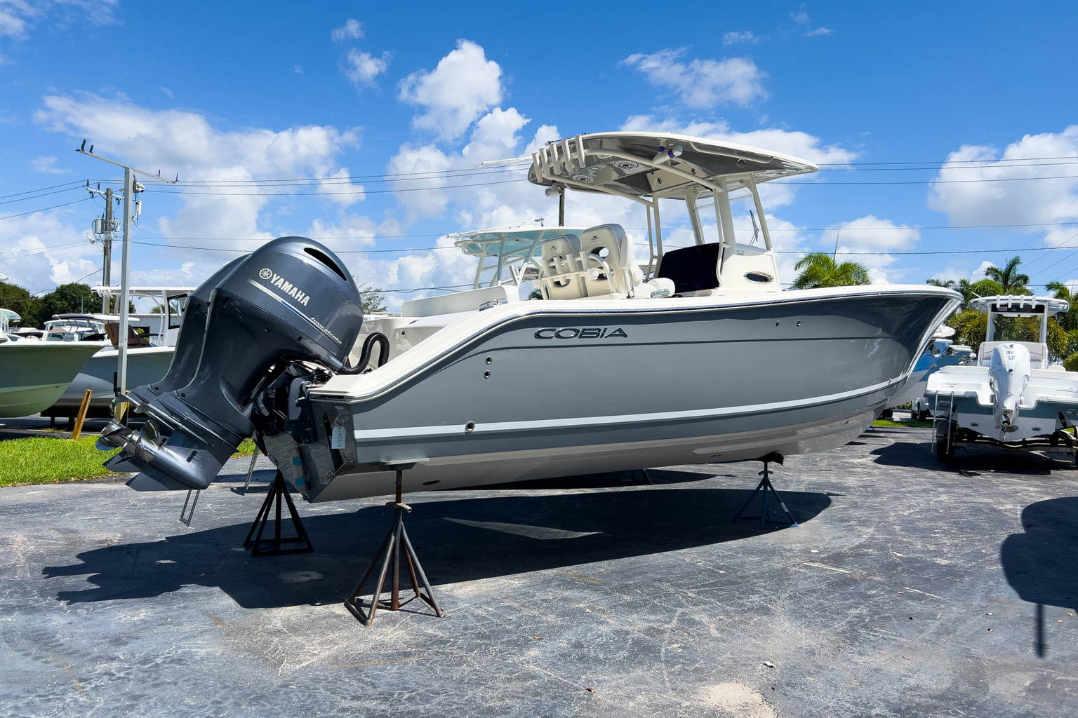 New 2023 Cobia 280 CC #D094 image 1