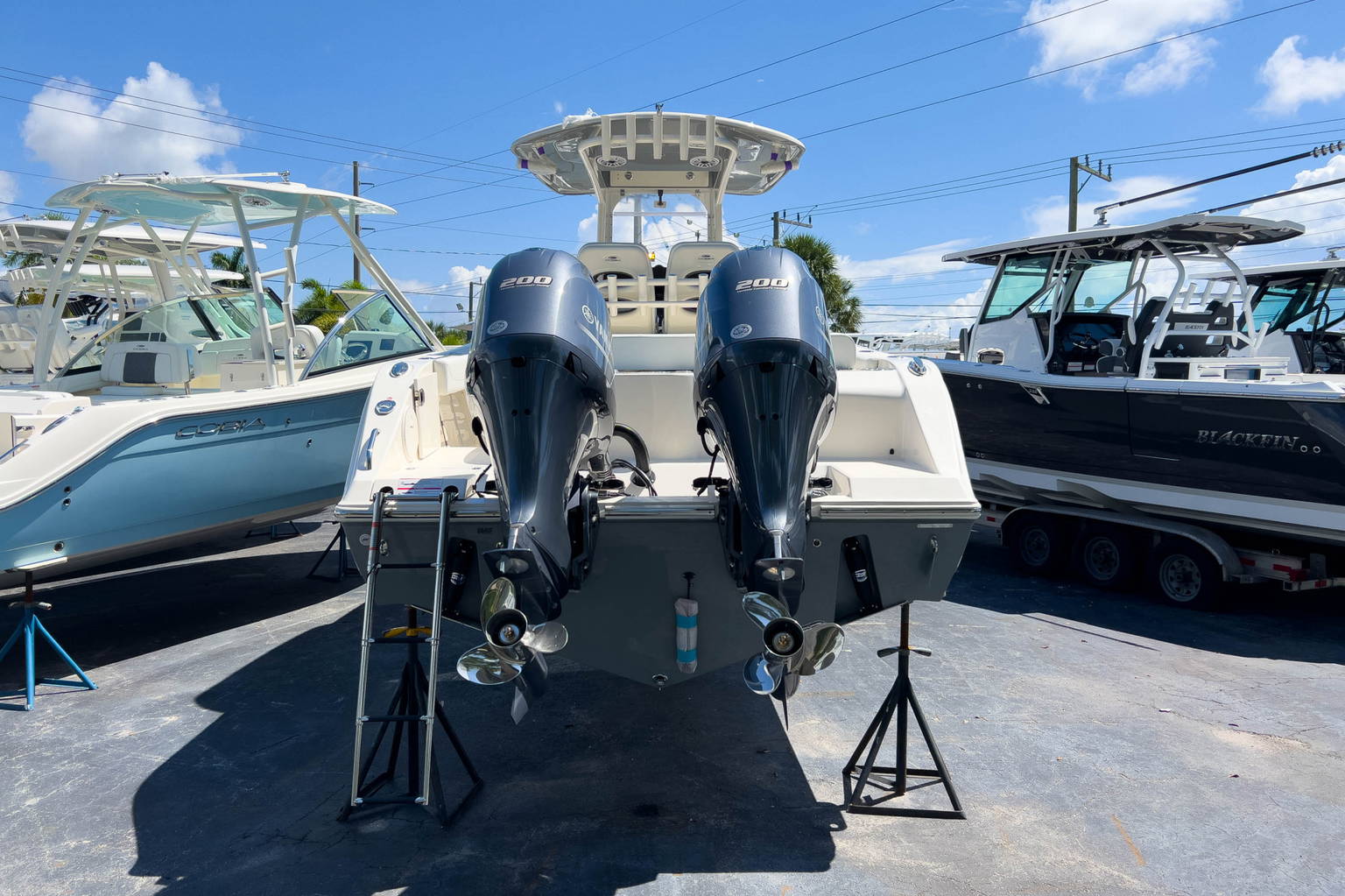 Alternative image of Cobia 280 CC in Miami, FL