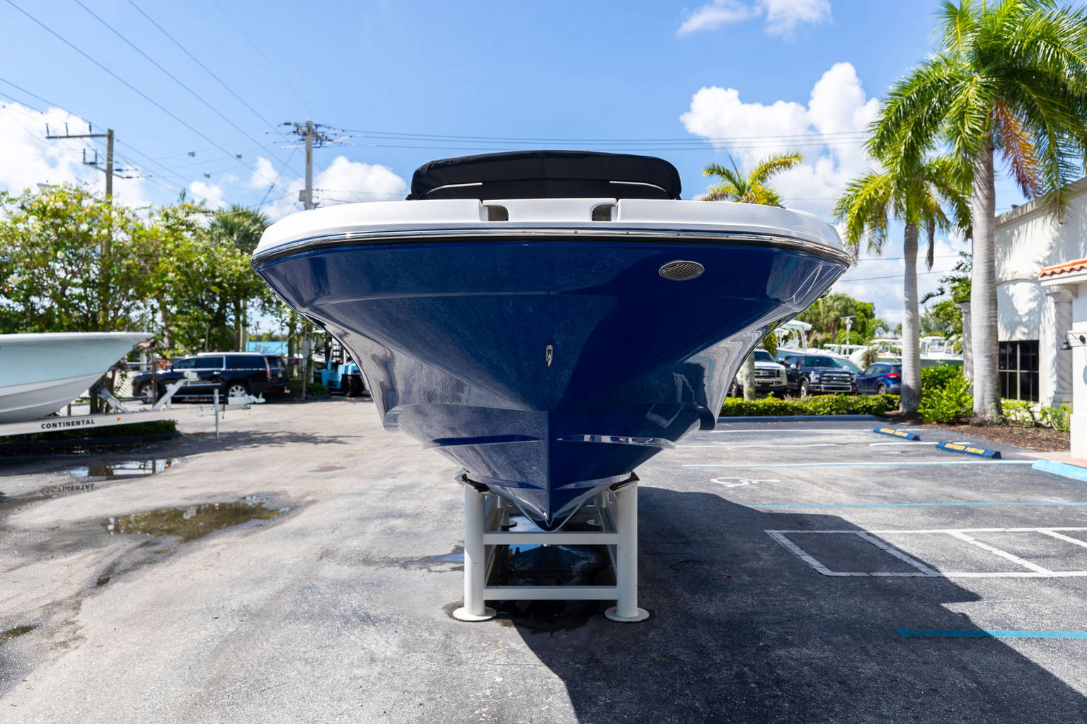 New 2023 Hurricane SunDeck 2690 OB #3756 image 3