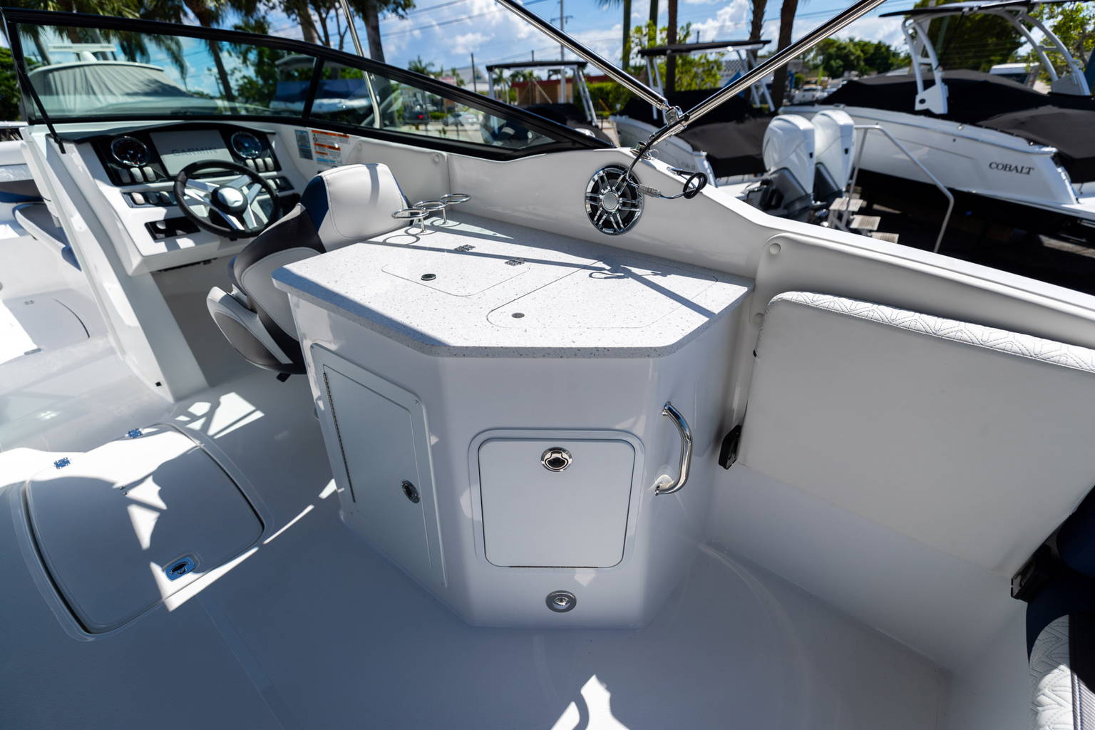 New 2023 Hurricane SunDeck 2690 OB #3756 image 14