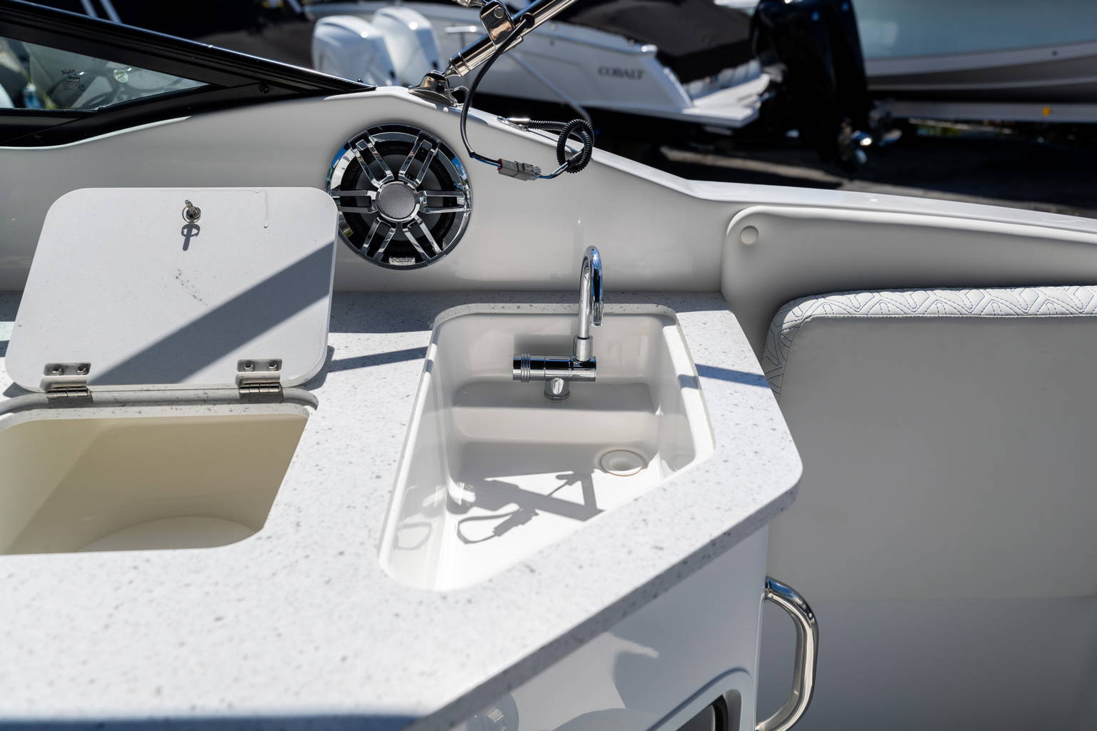 New 2023 Hurricane SunDeck 2690 OB #3756 image 16