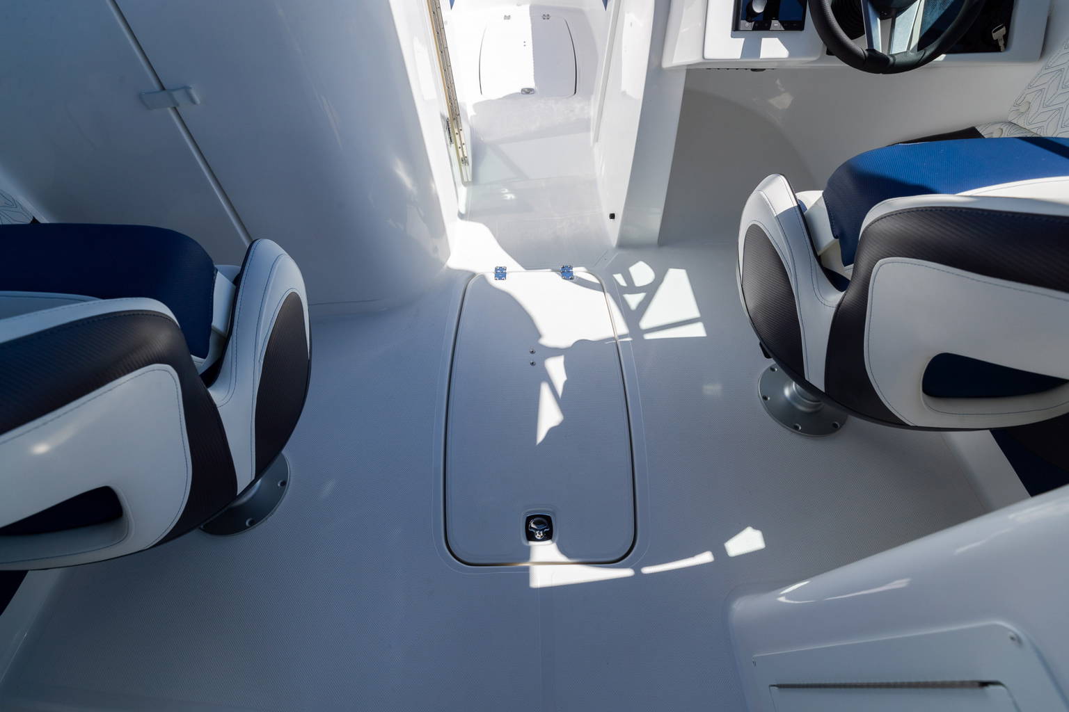 New 2023 Hurricane SunDeck 2690 OB #3756 image 27