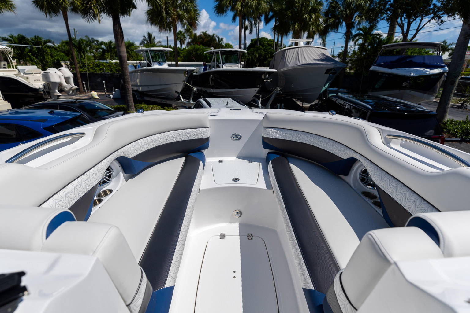 New 2023 Hurricane SunDeck 2690 OB #3756 image 31