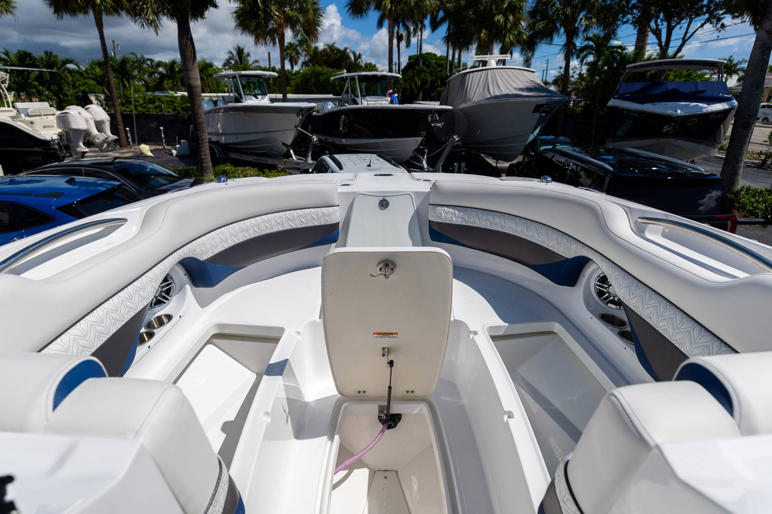 New 2023 Hurricane SunDeck 2690 OB #3756 image 32