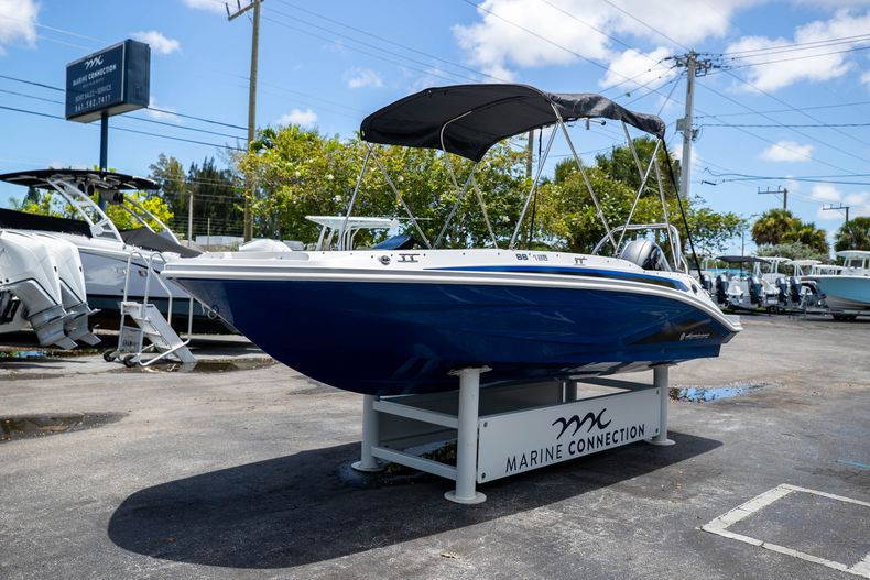 New 2022 Hurricane SunDeck Sport OB SS 185 OB #7874 image 4