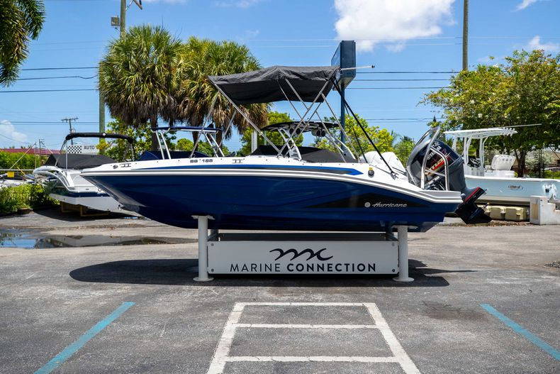 New 2022 Hurricane SunDeck Sport OB SS 185 OB #7874 image 5