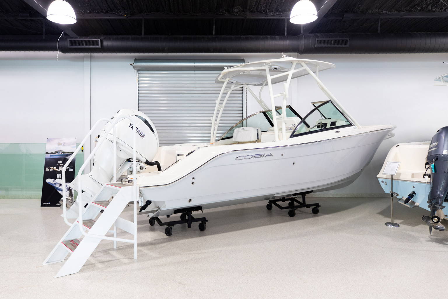 New 2023 Cobia 240 DC #E028 image 2