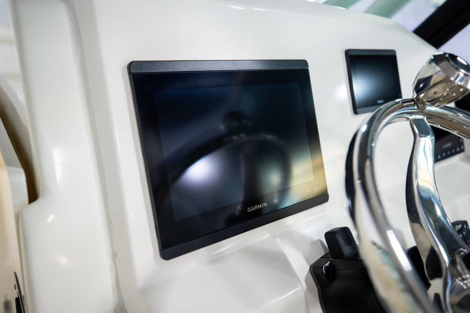 New 2023 Cobia 240 DC #E028 image 22