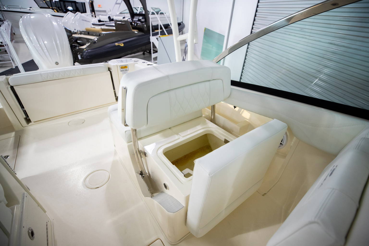 New 2023 Cobia 240 DC #E028 image 27