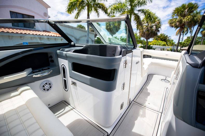 Alternative image of Cobalt 30SC in West Palm Beach, FL