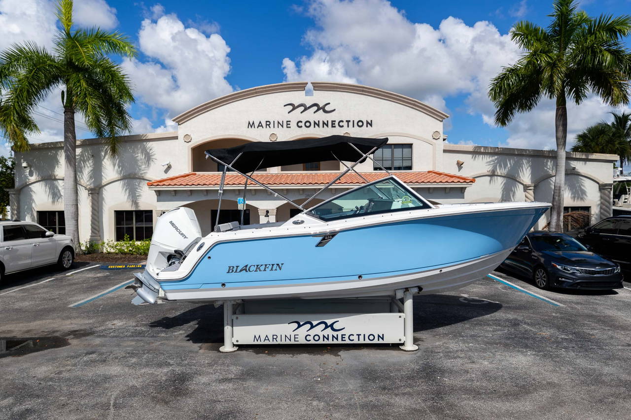 Main image of Blackfin 232DC in Vero Beach, FL