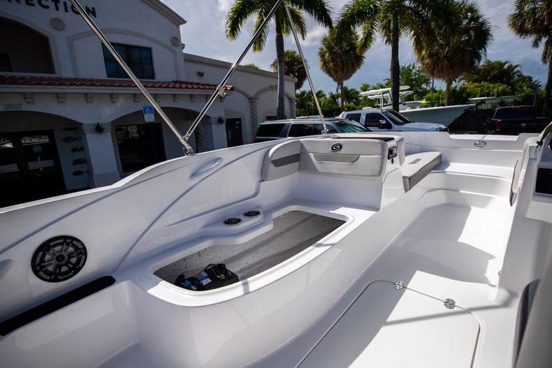 New 2022 Hurricane SunDeck Sport OB SS 185 OB #7868 image 20
