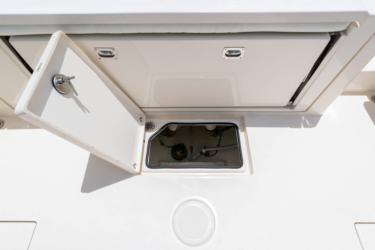 New 2023 Cobia 320 CC #A030 image 15