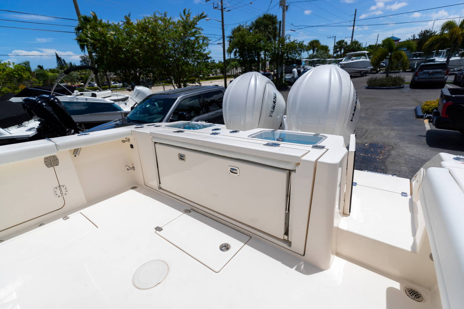 New 2023 Cobia 320 CC #A030 image 16