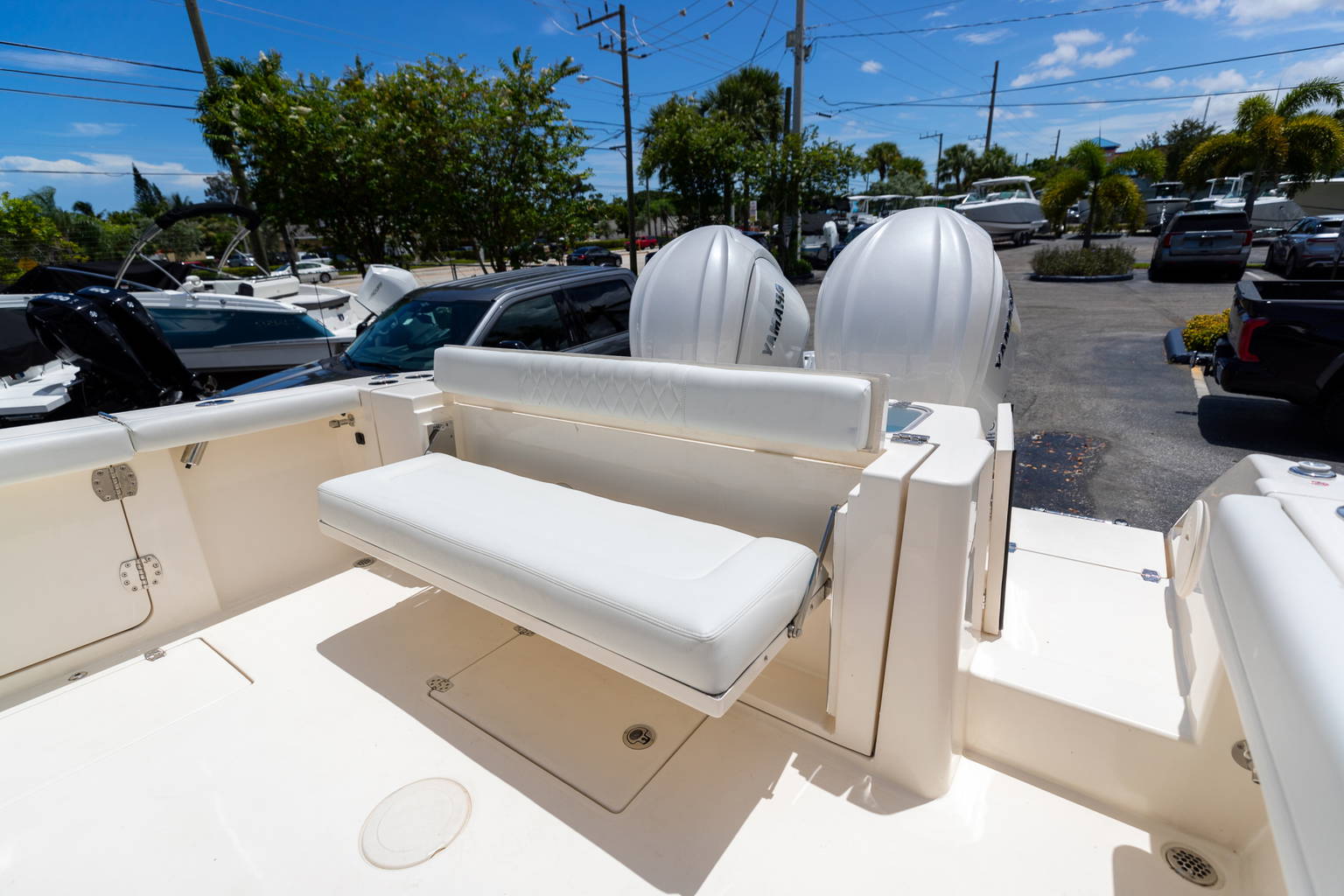 New 2023 Cobia 320 CC #A030 image 17