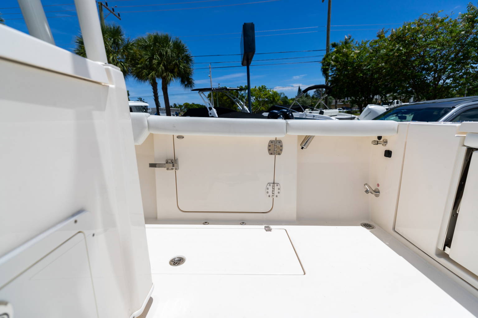 New 2023 Cobia 320 CC #A030 image 21