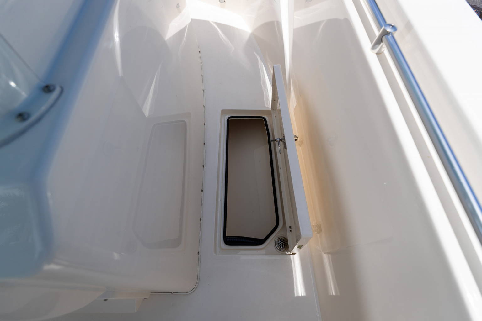 New 2023 Cobia 320 CC #A030 image 46
