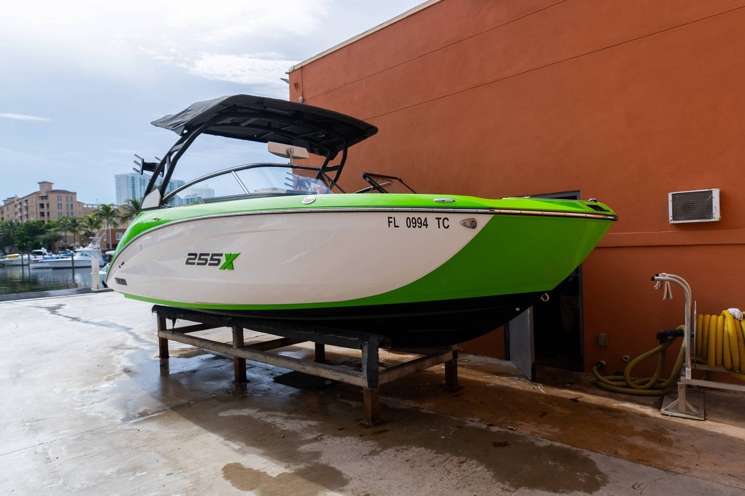 Used 2022 Yamaha 255XD #0029 image 2