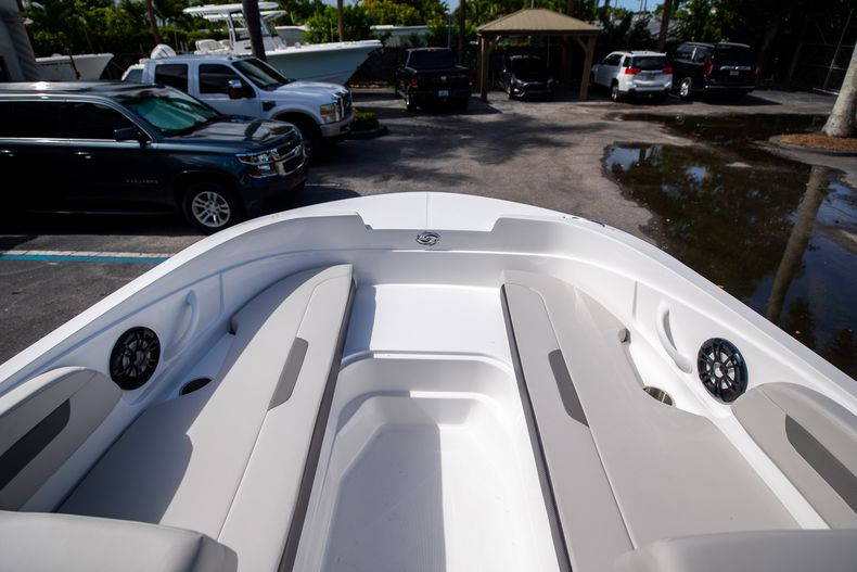 New 2022 Hurricane SunDeck Sport OB SS 185 OB #7868 image 28
