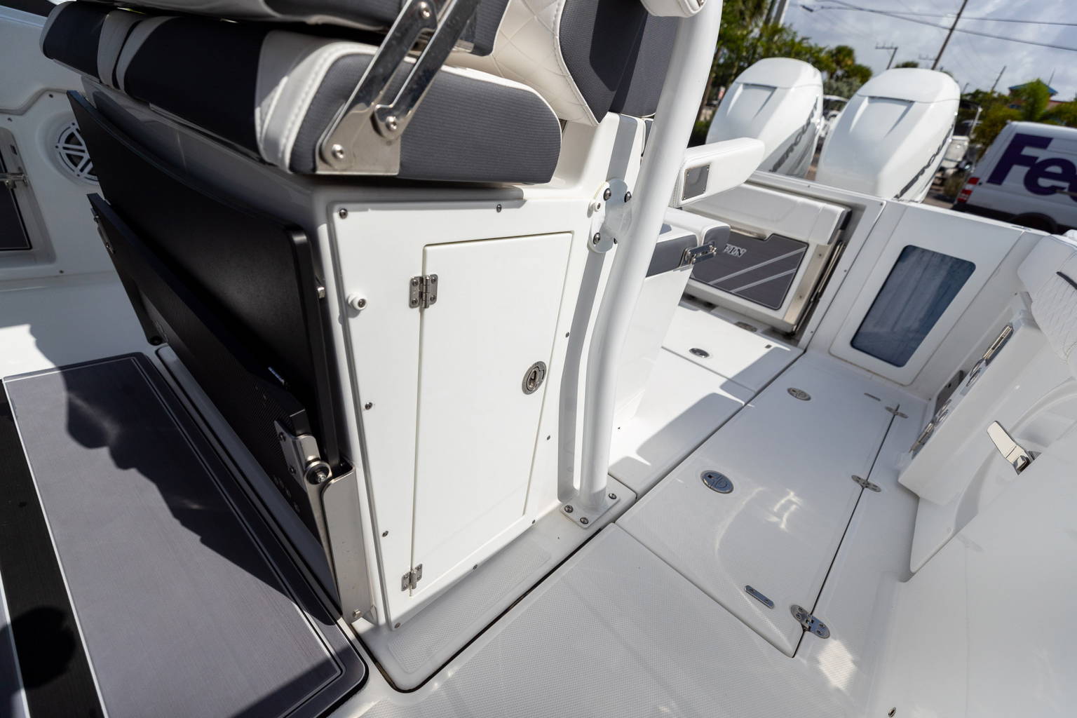 New 2023 Blackfin 302CC #E143 image 41