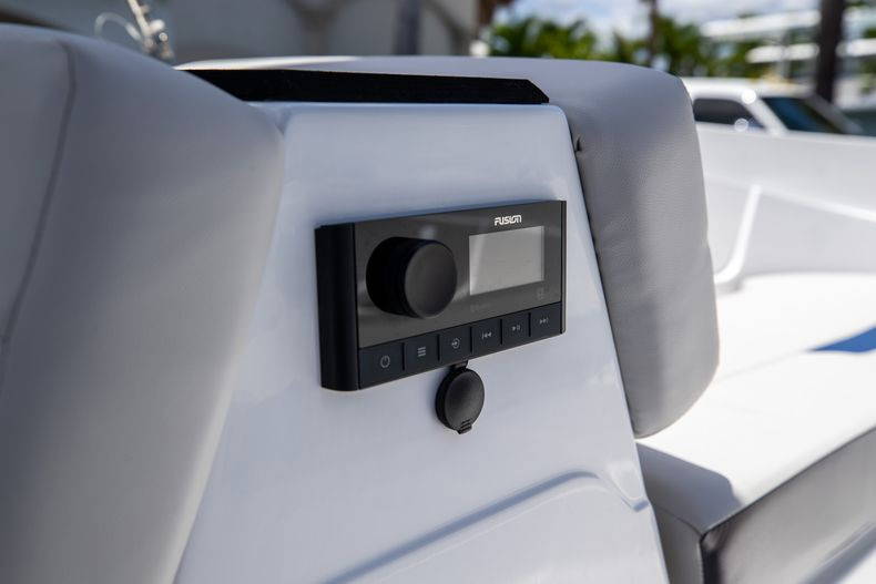 New 2022 Hurricane SunDeck Sport OB SS 185 OB #7874 image 24