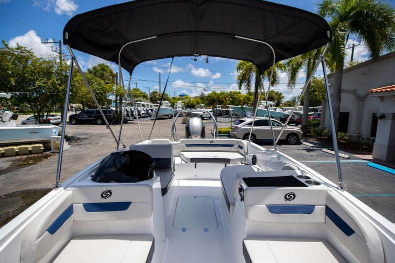 New 2022 Hurricane SunDeck Sport OB SS 185 OB #7874 image 27