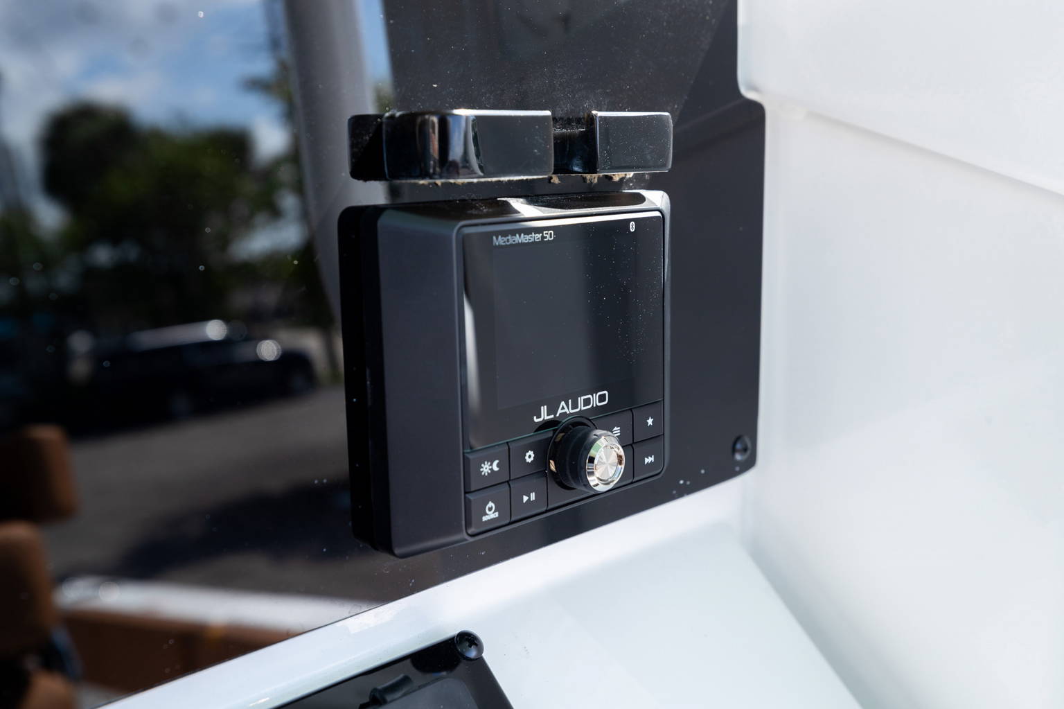 Alternative image of Sea Hunt Ultra 239 SE in West Palm Beach, FL