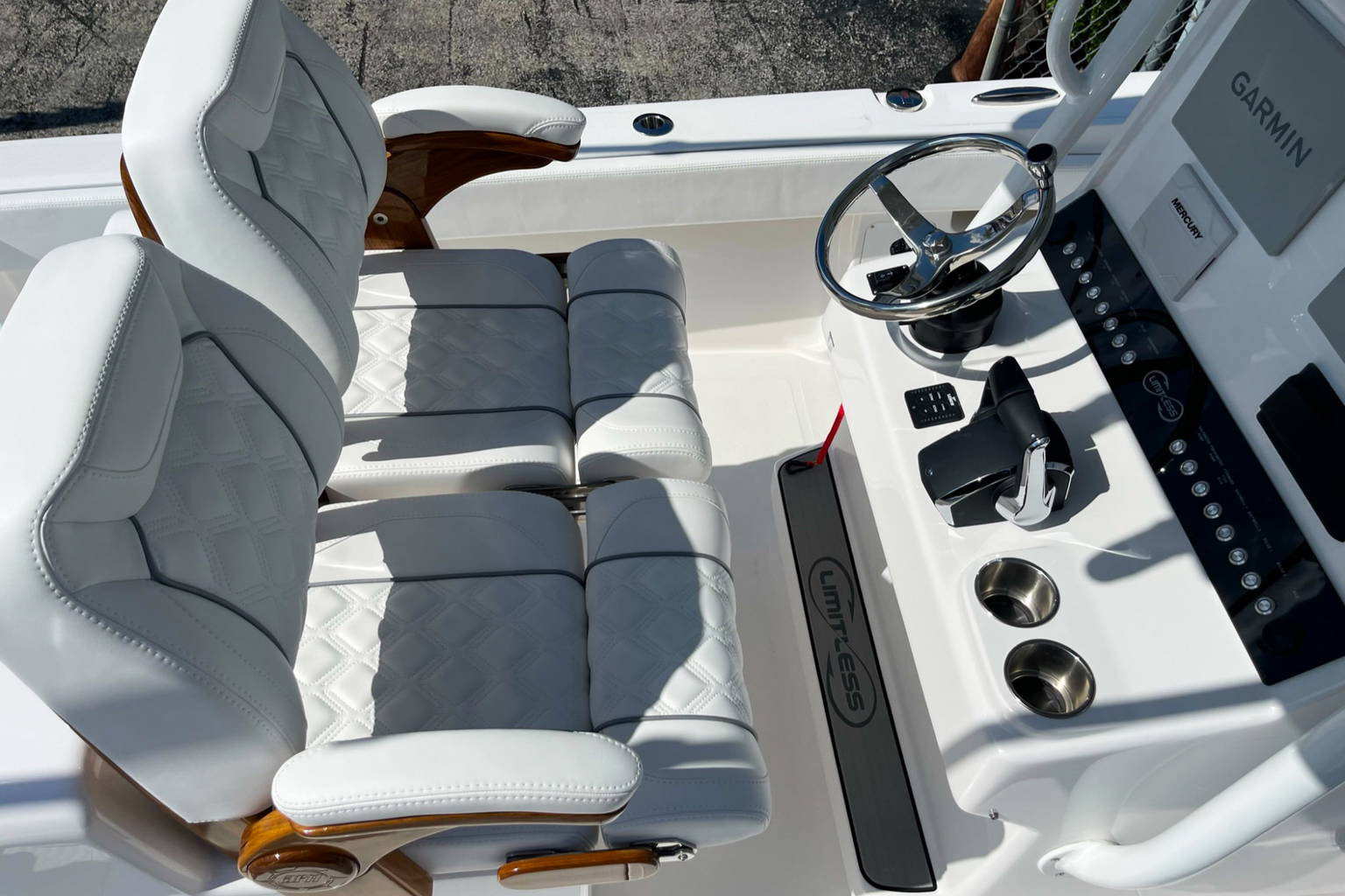 New 2024 Limitless 26 Center Console #6017 image 30