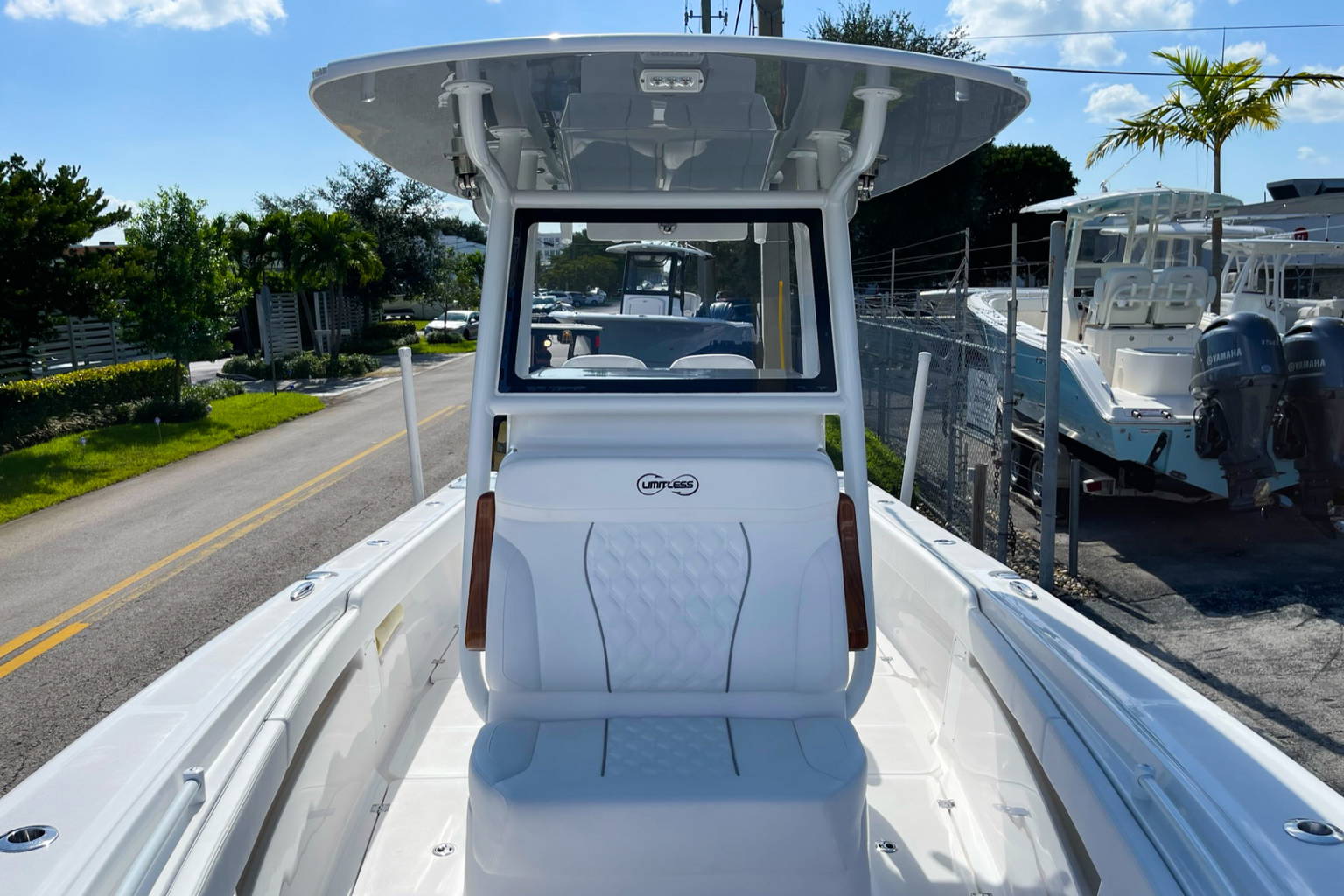 New 2024 Limitless 26 Center Console #6017 image 37