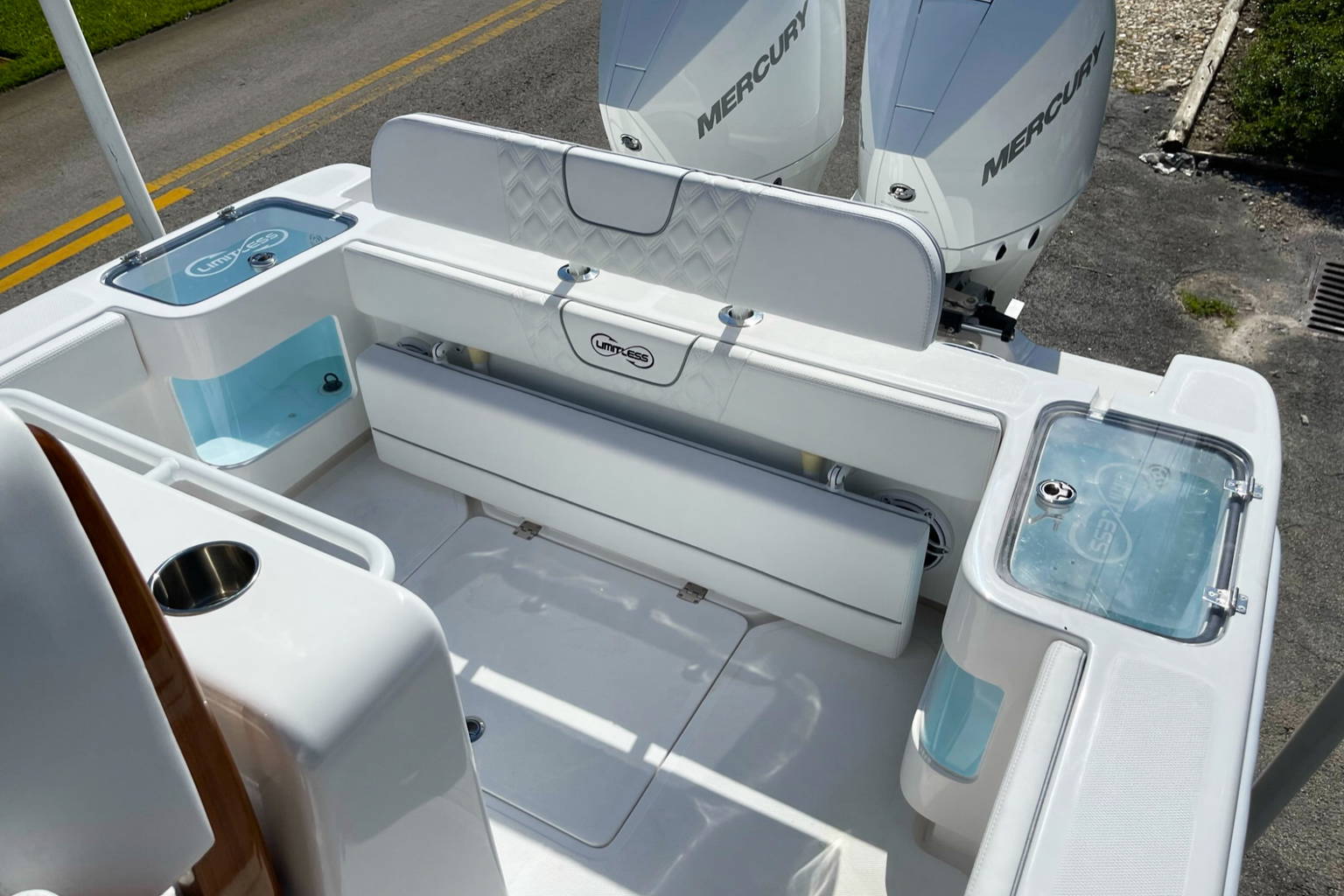 New 2024 Limitless 26 Center Console #6017 image 20