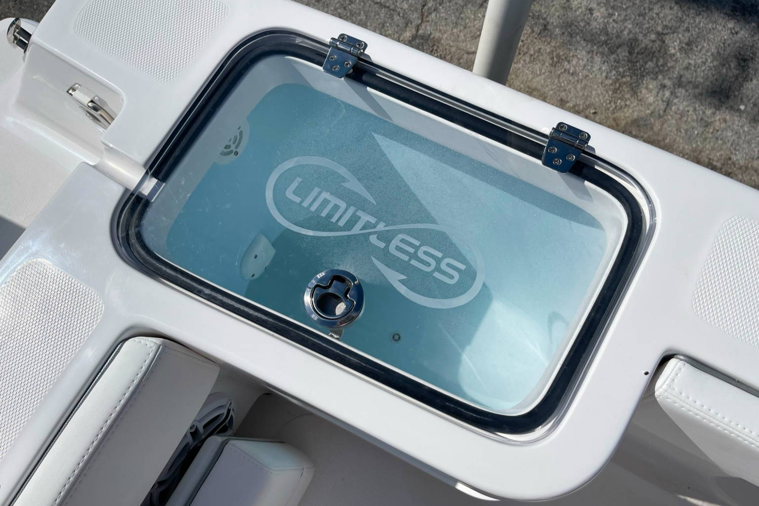 New 2024 Limitless 26 Center Console #6017 image 24