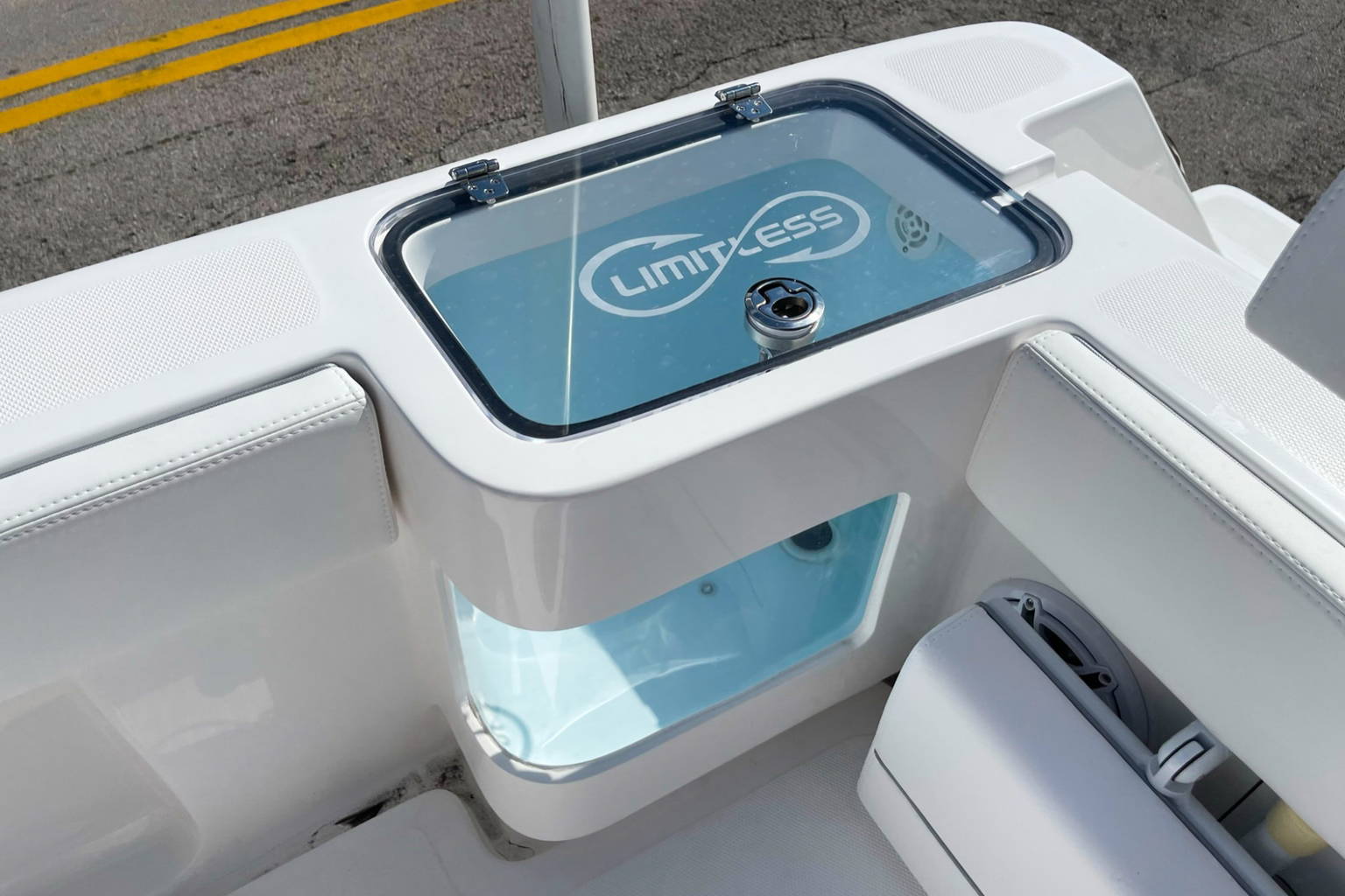New 2024 Limitless 26 Center Console #6017 image 21