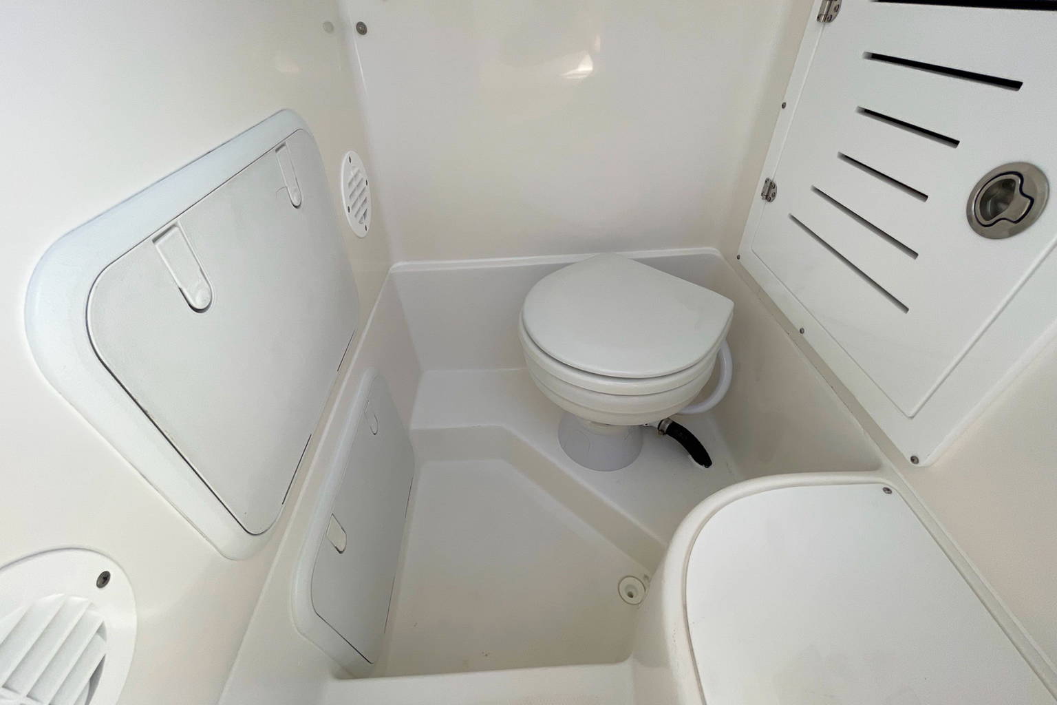 New 2024 Limitless 26 Center Console #6017 image 42