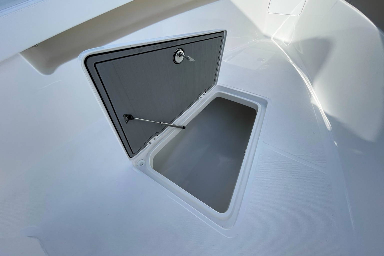 New 2024 Limitless 26 Center Console #6017 image 34