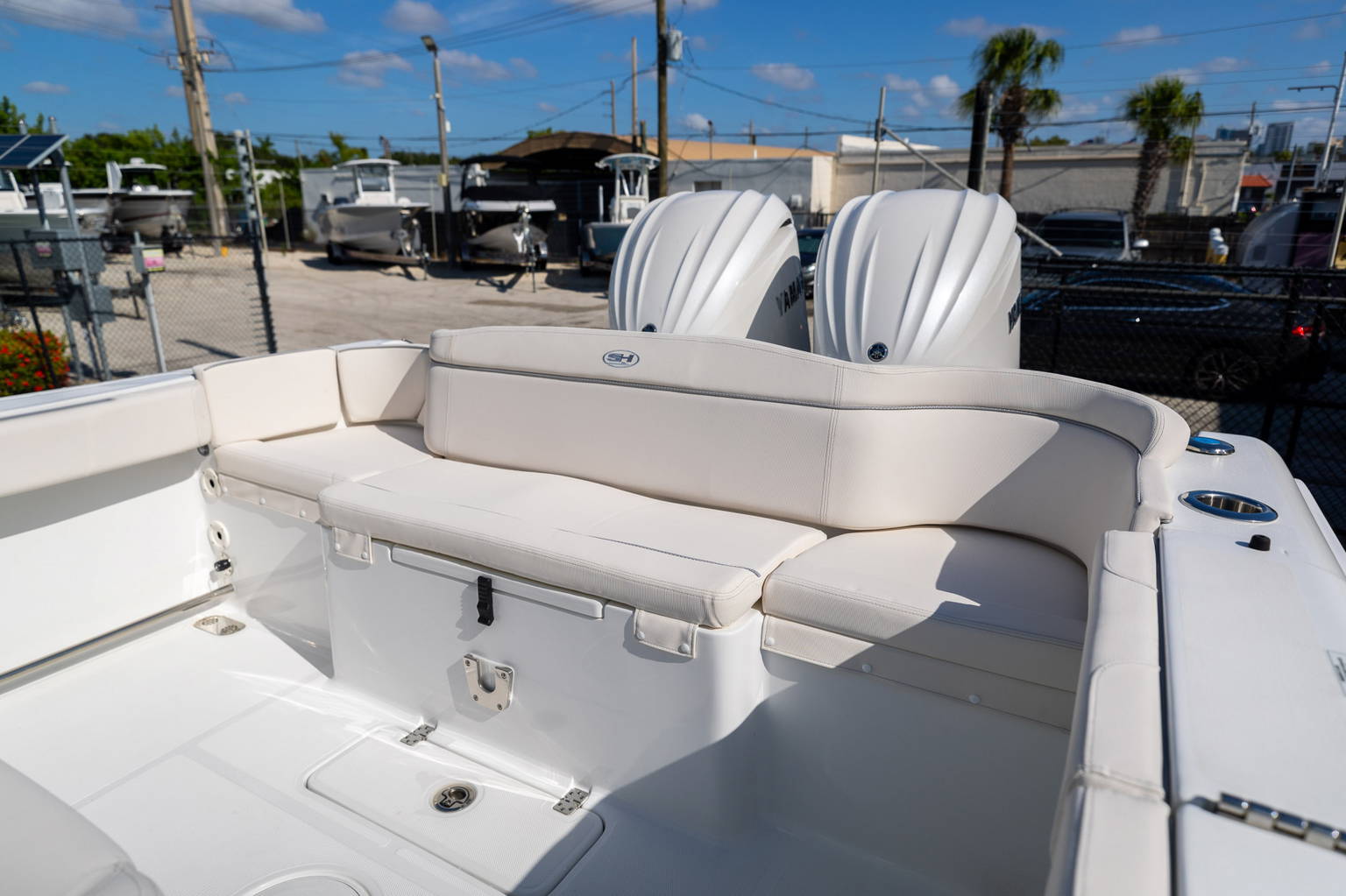 Alternative image of Sea Hunt Ultra 305 SE in West Palm Beach, FL