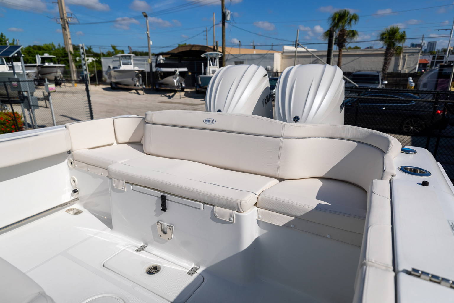New 2023 Sea Hunt Ultra 305 SE #0107 image 13