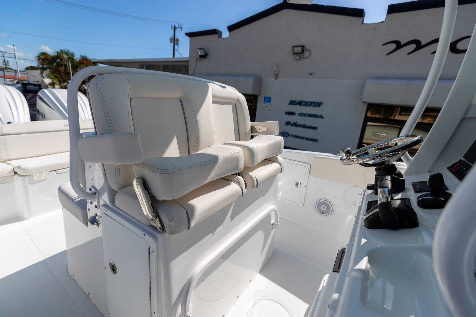 New 2023 Sea Hunt Ultra 305 SE #0107 image 38
