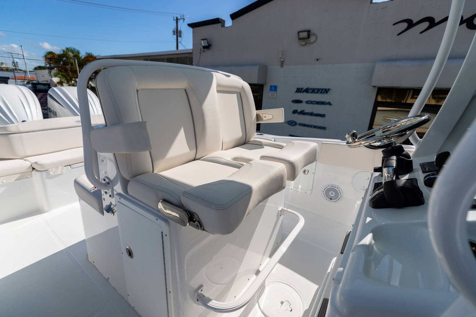New 2023 Sea Hunt Ultra 305 SE #0107 image 39