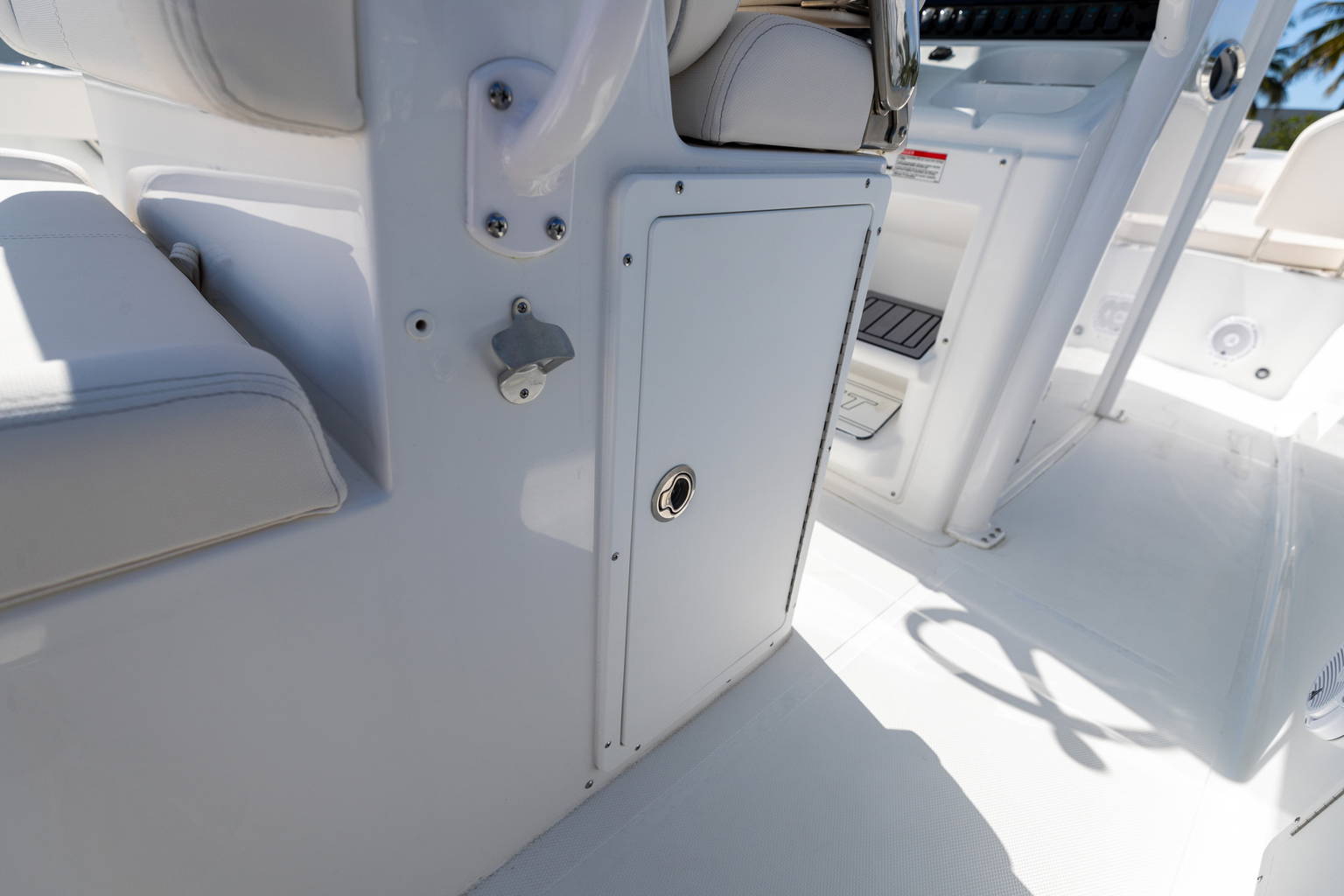 New 2023 Sea Hunt Ultra 305 SE #0107 image 16