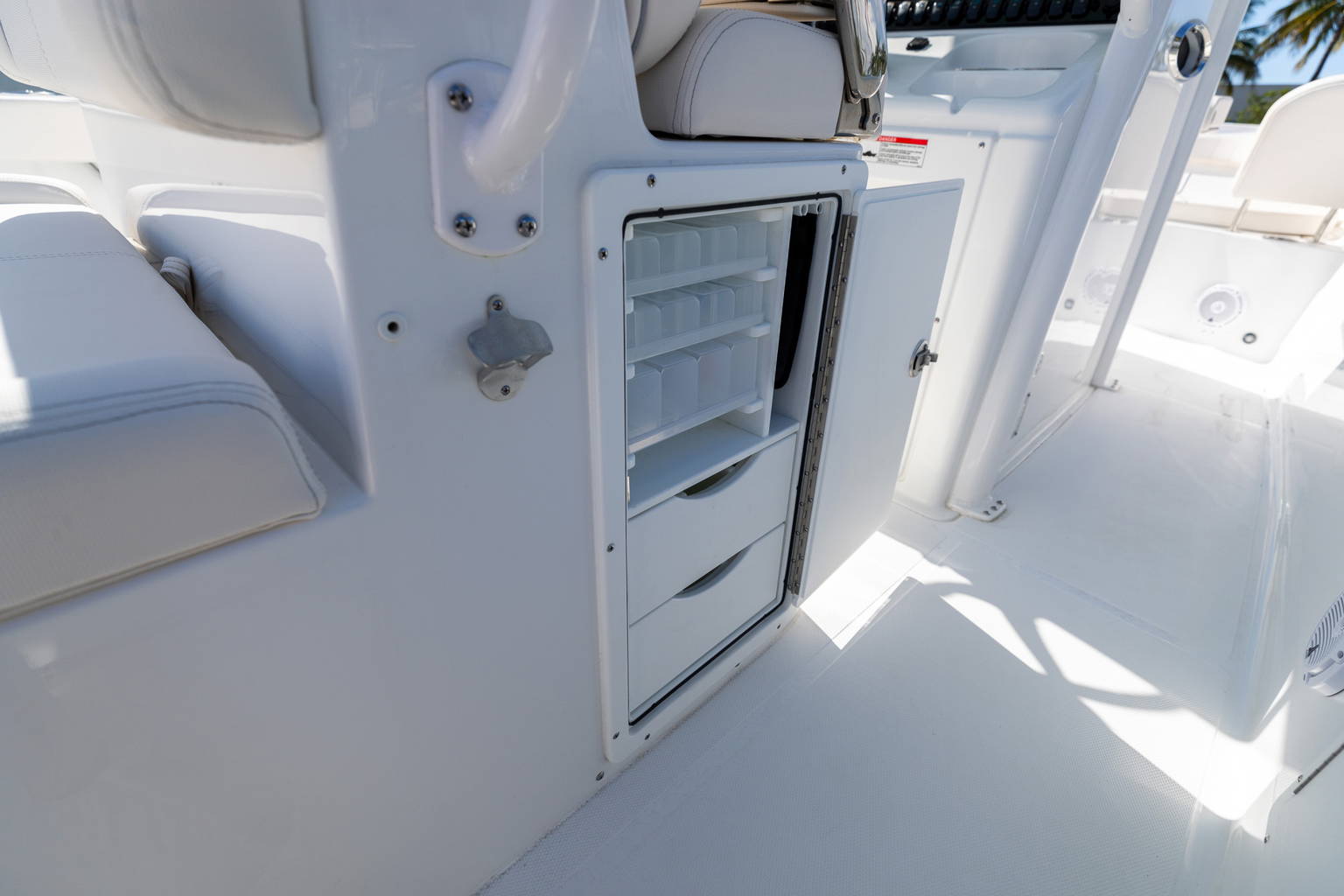 New 2023 Sea Hunt Ultra 305 SE #0107 image 17